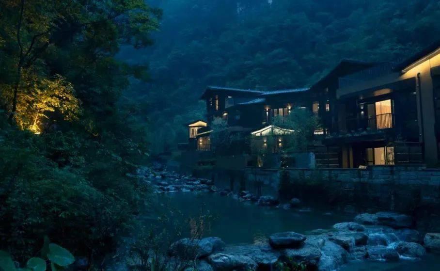 组装机械警暴龙