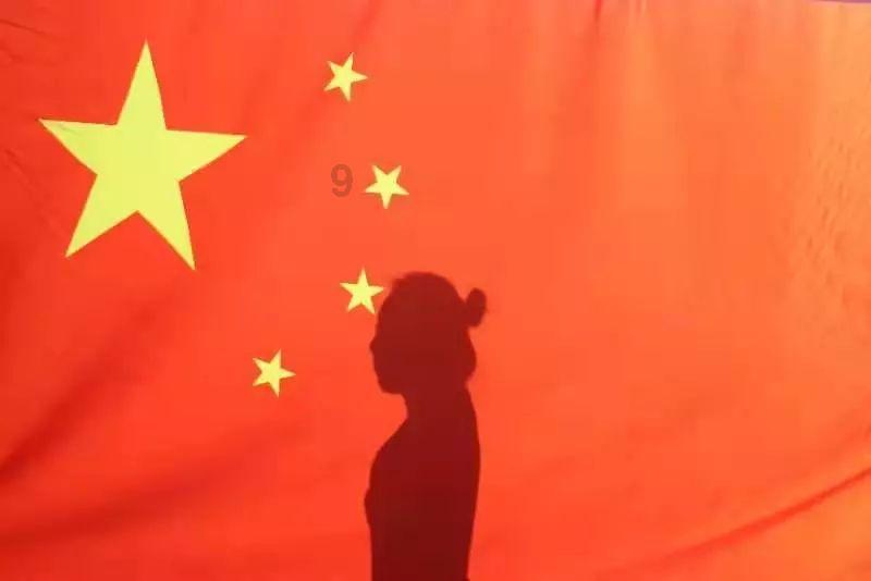 时尚发型女孩